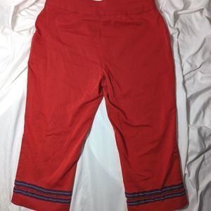 NWOT Women's Croft and Barrow Red and Navy Blue Capris Size 12 Regular
